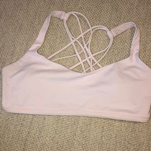 Lululemon free to be wild bra